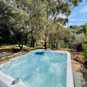 La Grange Des Amoureux Piscine Jacuzzi Et Massages Le Beausset